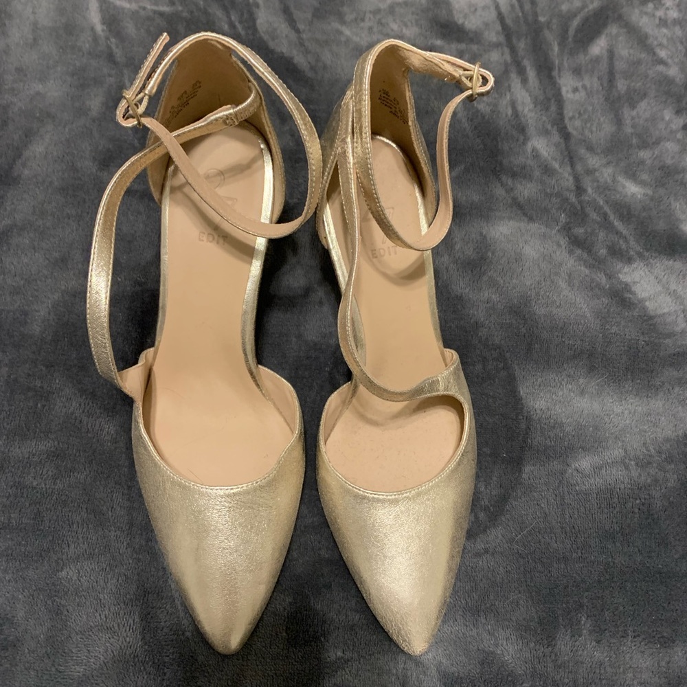 Elegant Gold Women's Shoes